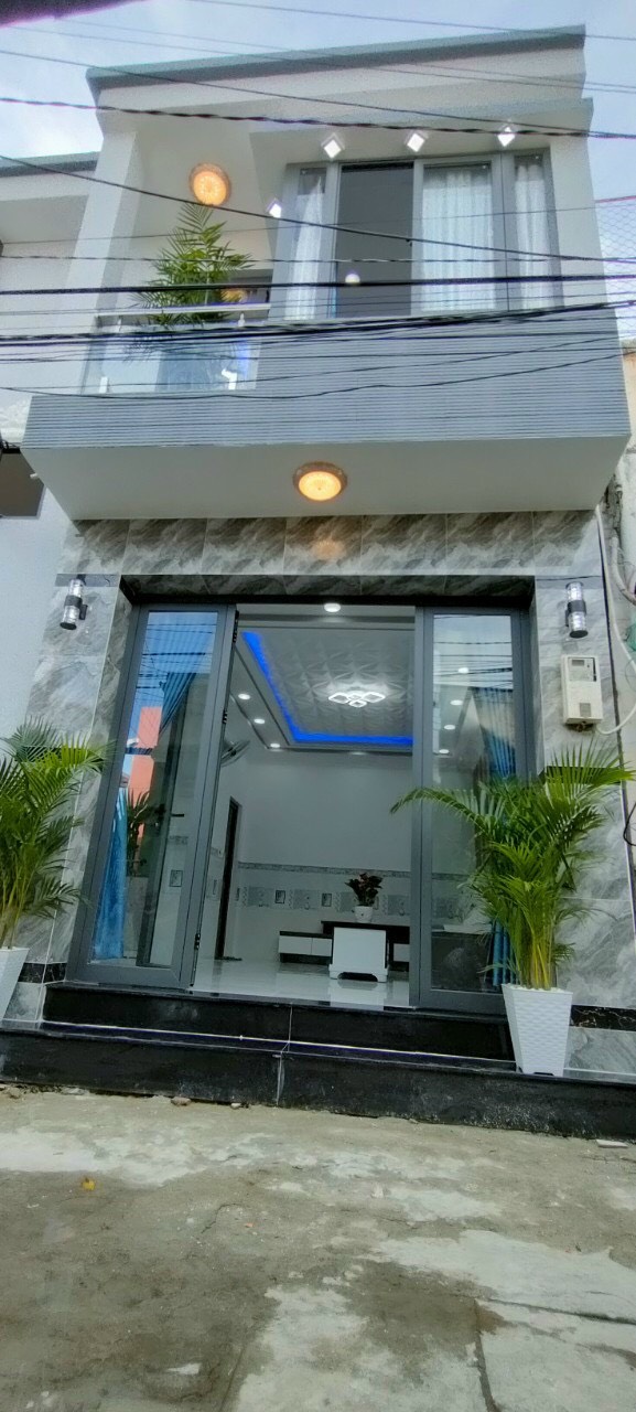 Bán nhà sổ riêng hổ hẻm 2082 Huỳnh Tấn Phát, Nhà Bè giá 2,5 tỷ