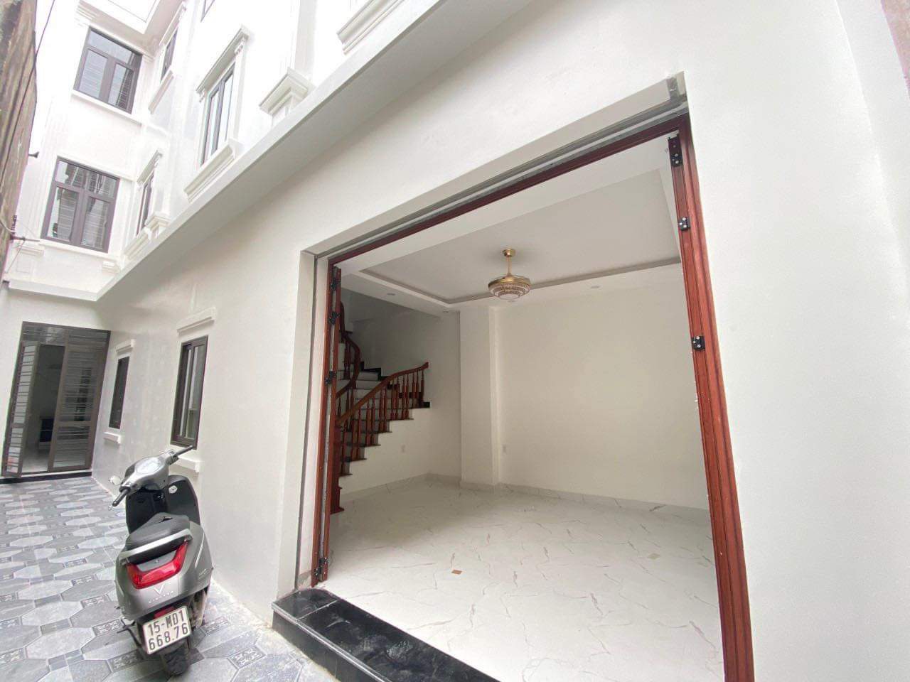 Bán nhà ngõ 98 Đình Đông, 41m 3 tầng GIÁ 1.78 tỉ nhà đẹp ở luôn