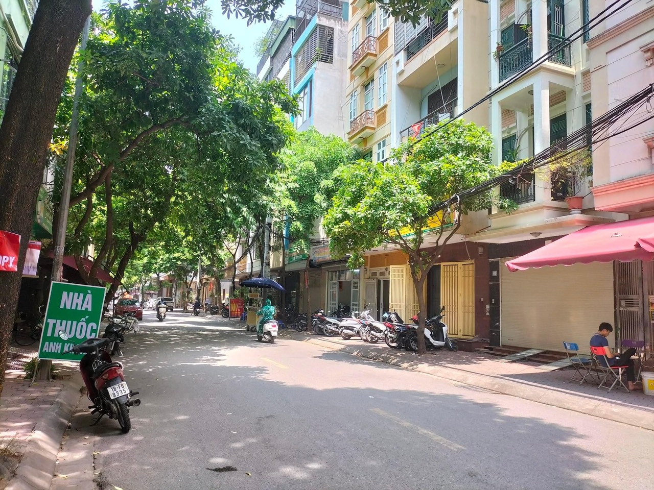 Bán nhà Phân lô Cầu Giấy - Kinh Doanh - Văn Phòng - Ô tô Tránh - 75m MT 5m Nhỉnh 11 tỷ