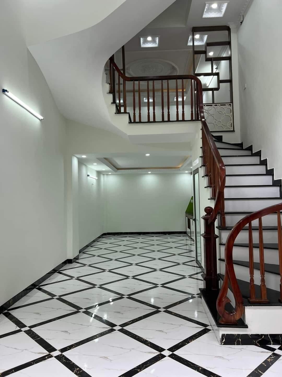 Bán nhà 2 mặt thoáng ngõ 211 Khương Trung KD 45m 5T mt3.5m 5.1 tỷ