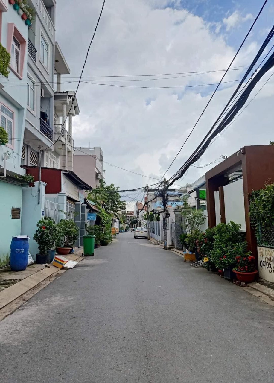 CÁCH MẶT TIỀN HUỲNH TẤN PHÁT Q7 100M. NHỈNH 8 TỶ. 5 X 16