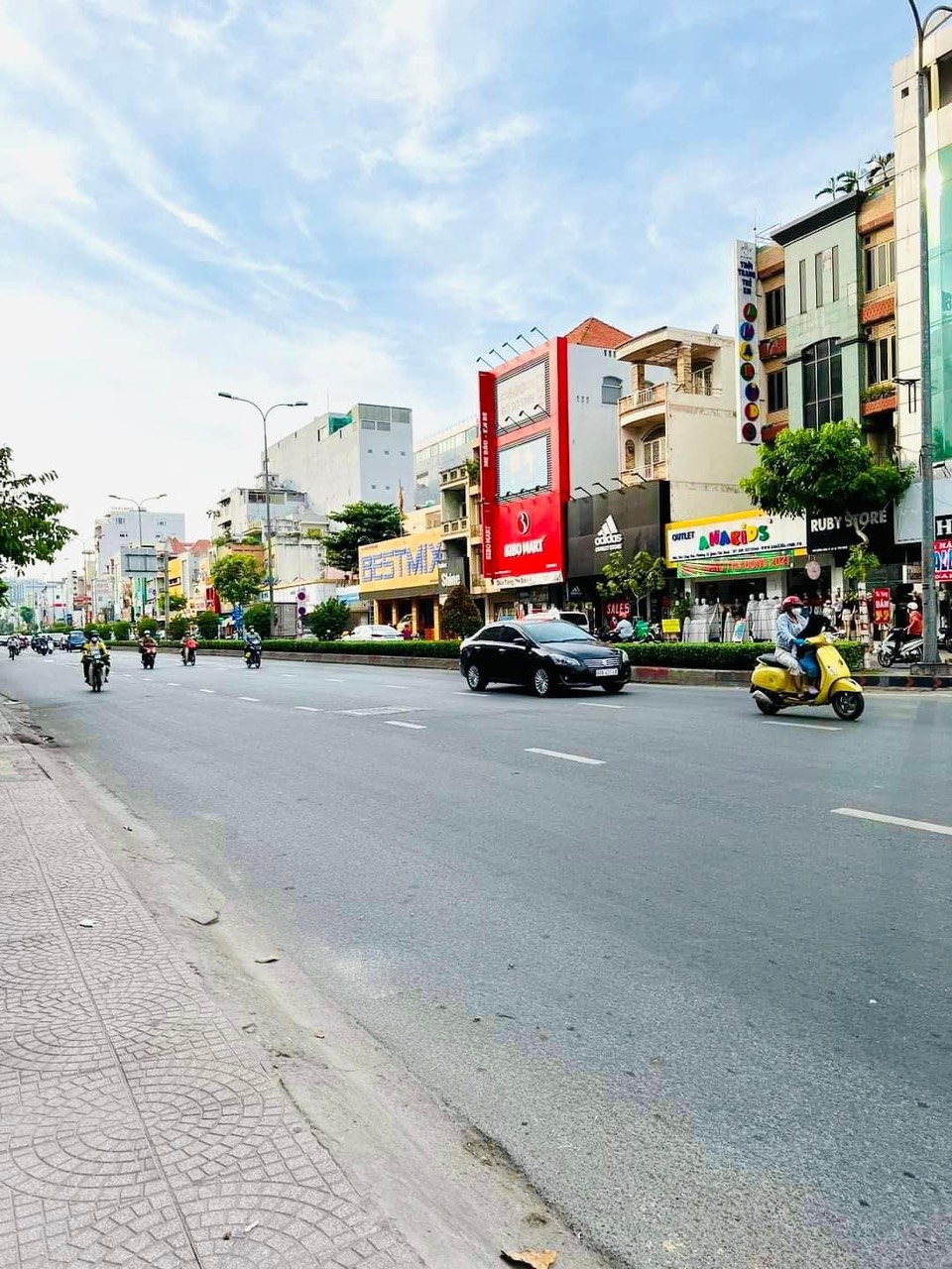 327M2 MẶT TIỀN VIP- NGANG HƠN 7- DÒNG TIỀN 600tr/Năm HOÀN CÔNG ĐỦ