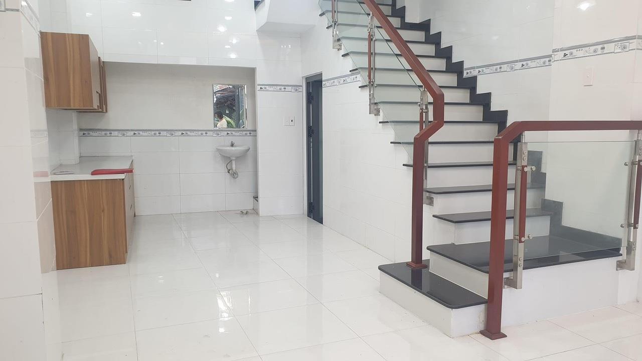 Nhà Mới Lê Văn Lương - Quận 7, 3 tầng BTCT, 4PN, 3WC. 50m Ra Mặt Tiền. Chỉ nhỉnh 3 tỷ.