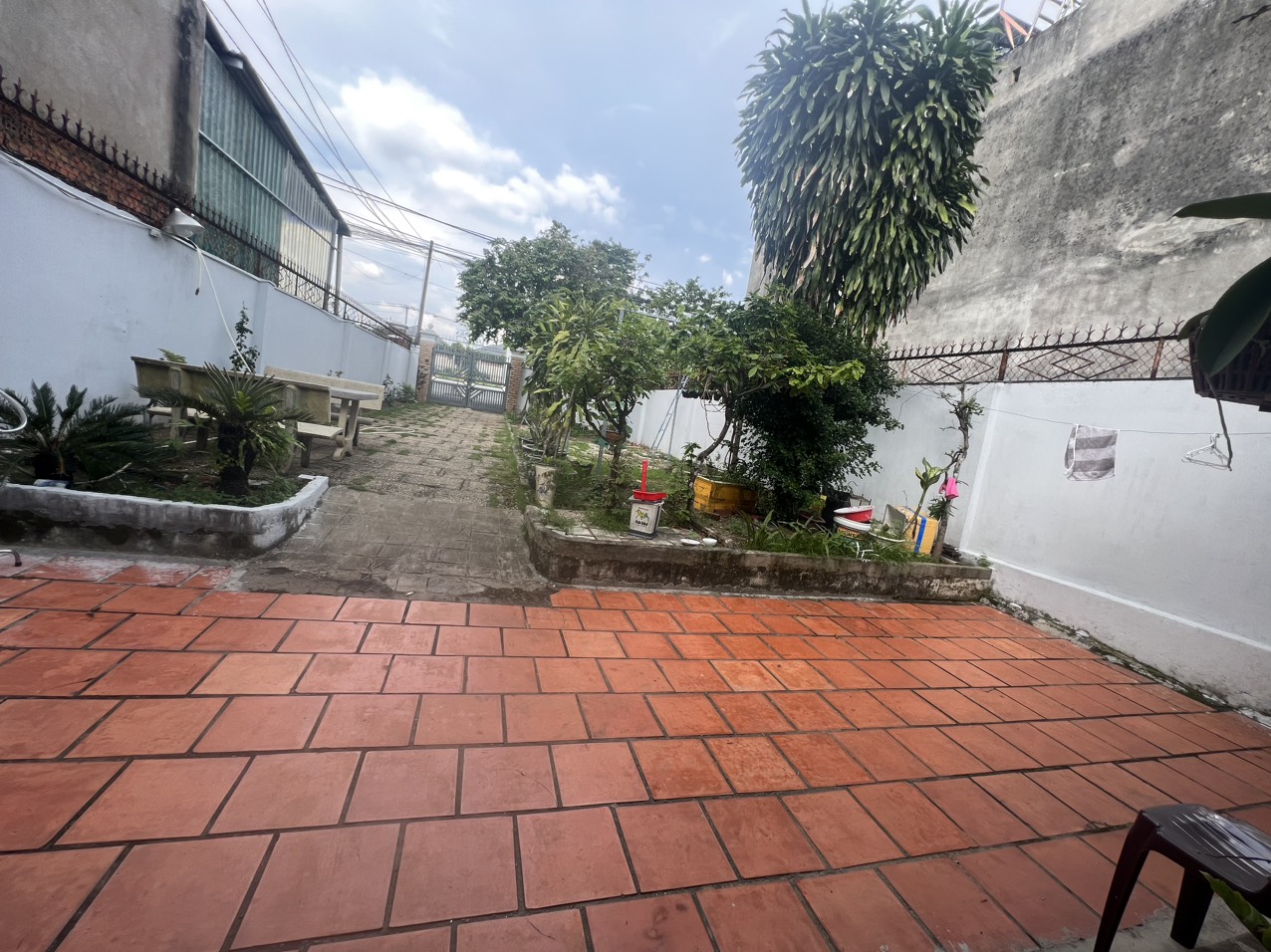 Chính chủ Mặt tiền vị trí hiếm, Đ. Lã Xuân Oai, 260m2, 100 phần trăm thổ cư, SHR 1 đời chủ xưa nay