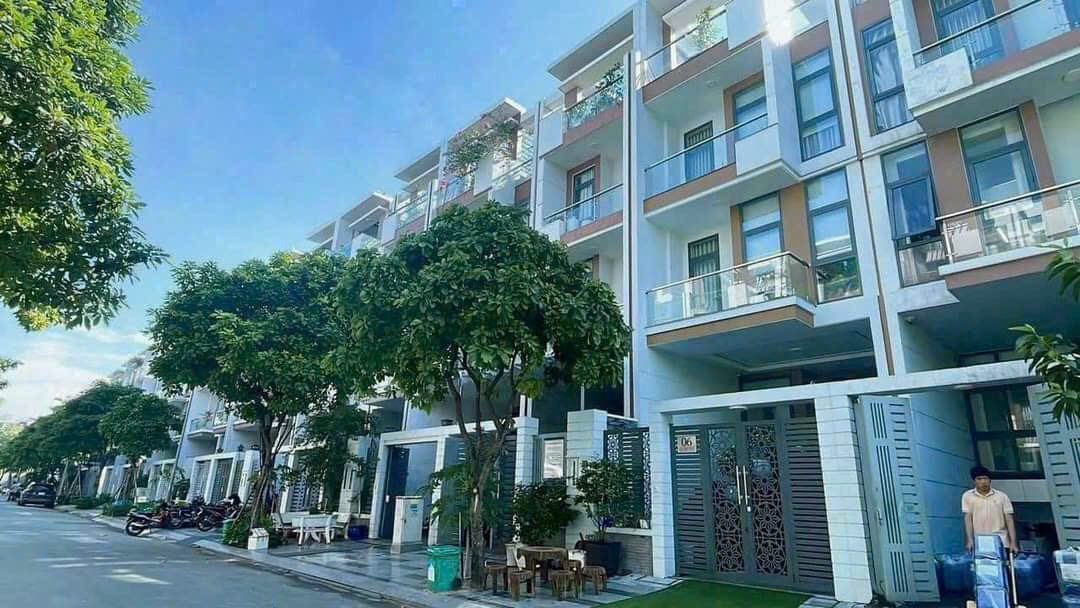 Bán Nhà 1 Hầm 4 tầng. KĐT Vạn Phúc, Hiệp Bình Phước, 102,5 m².giá 14,8 tỷ