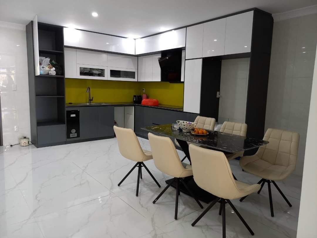 Nhà 3,5 tầng mặt đường Quán Nam, Lê Chân, Hải Phòng -93m2 vị trí siêu đẹp