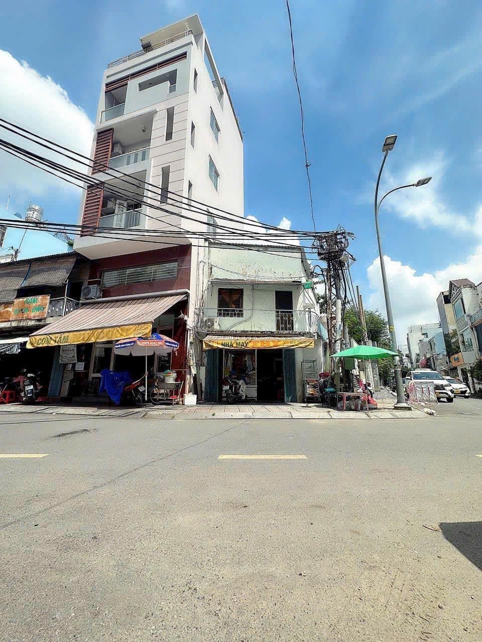 QUẬN 1 - GÓC 2 MẶT TIỀN KINH DOANH LÈ 3.5M -28M2 , 2 TẦNG ĐƯỜNG 12M - CHỈ 4 TỶ X