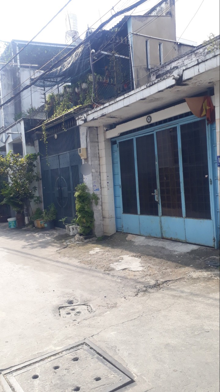 Bán nhà đường Nguyễn Phúc Chu 4.5x15 hẻm xe tải gần chợ Phạm Văn Bạch, kcn Tân Bình.