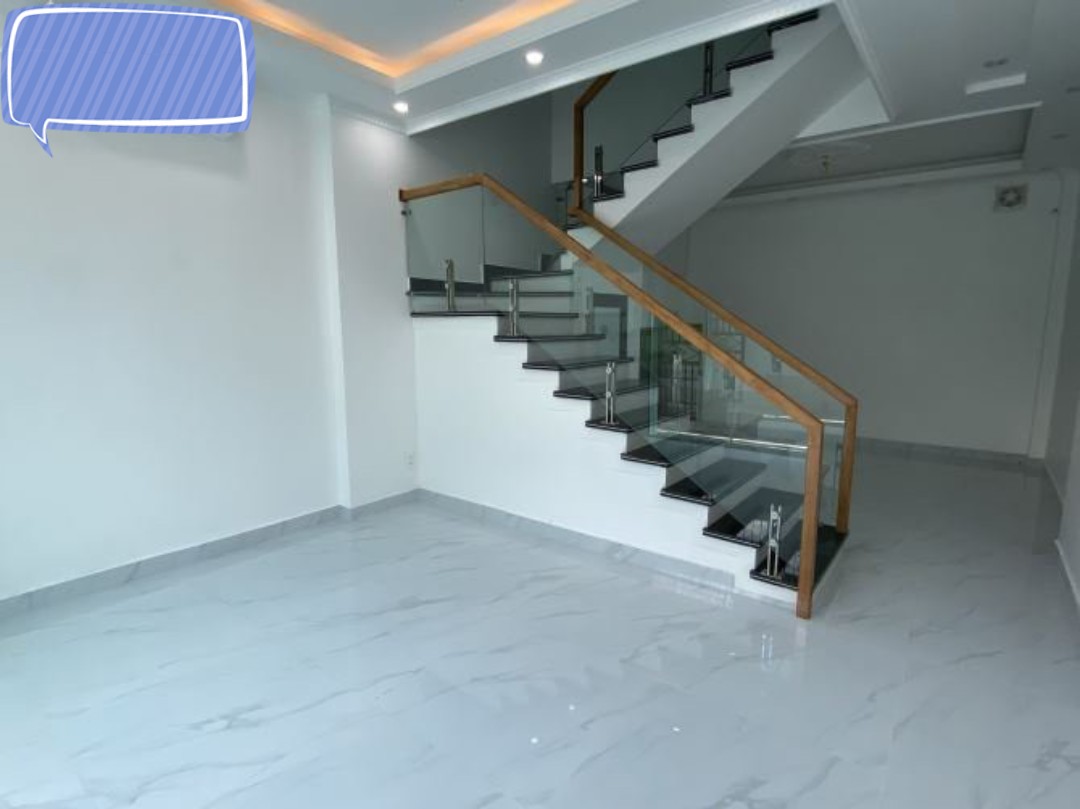 Bán nhà mặt ngõ CHợ Hàng Cũ 39m 4 tầng GIÁ 3.3 tỉ mới tinh, độc lập