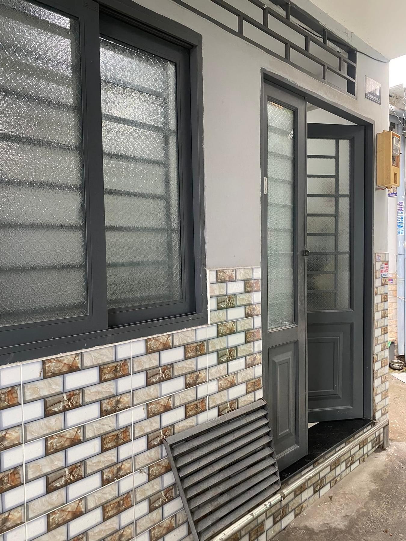 NHỈNH 1 TỶ - NHÀ MỚI ĐEP. SHR. TRUNG TÂM Q7. ĐỐI DIỆN LOTTER MART