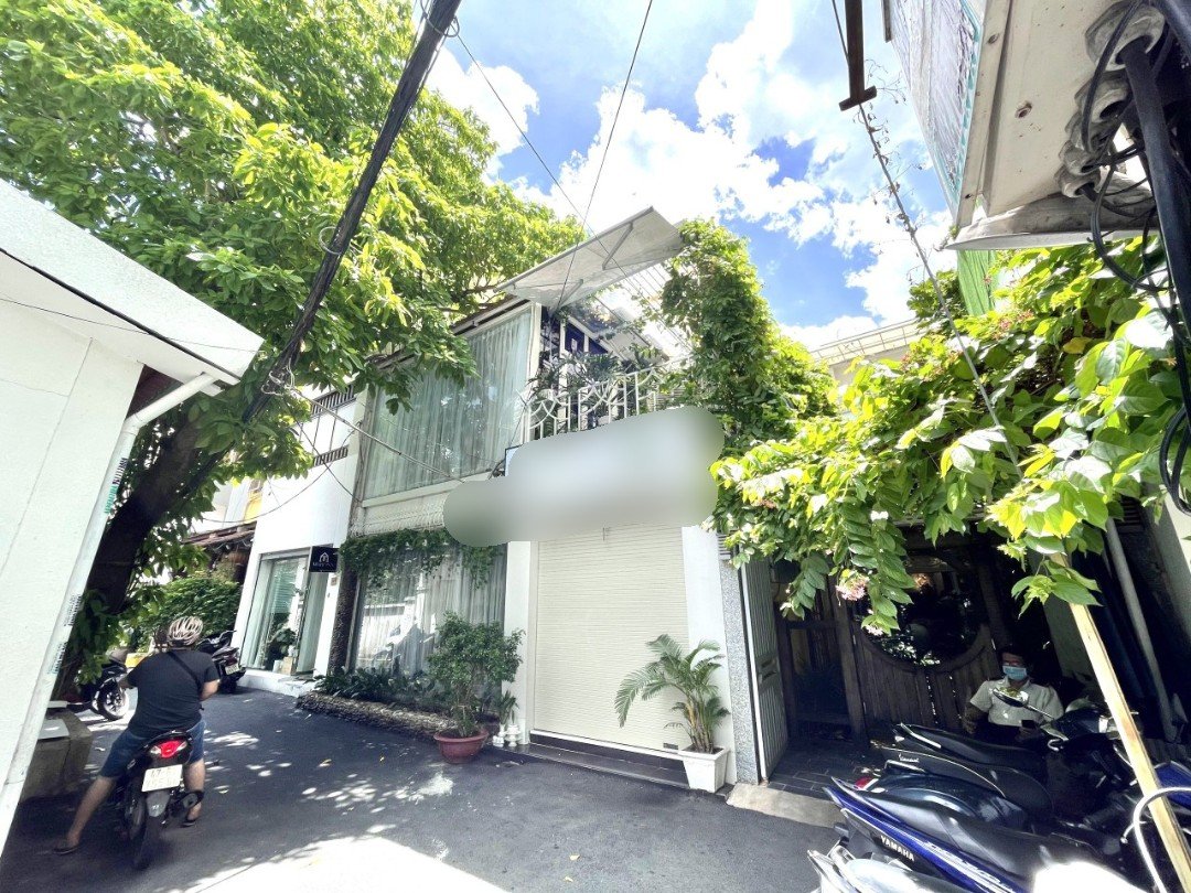 Siêu Hiếm! Cho Thuê Nhà Góc 2 Mặt Tiền Hai Bà Trưng(8x20M), Cho Thuê 2 Tầng-Giá 90tr