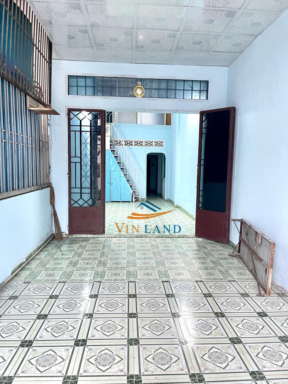 Cho thuê nhà mặt tiền 120m2 đường lớn gần chợ cổng 10