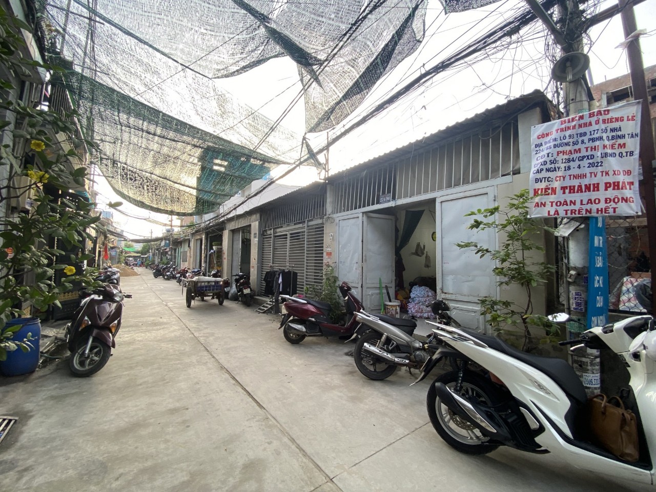 Bán nhà đường số 8 Bình Hưng Hòa 4x16 trệt 1 lầu hẻm 6m gần chợ 26 tháng 3 cách Eon Tân Phú 5 phút xe.