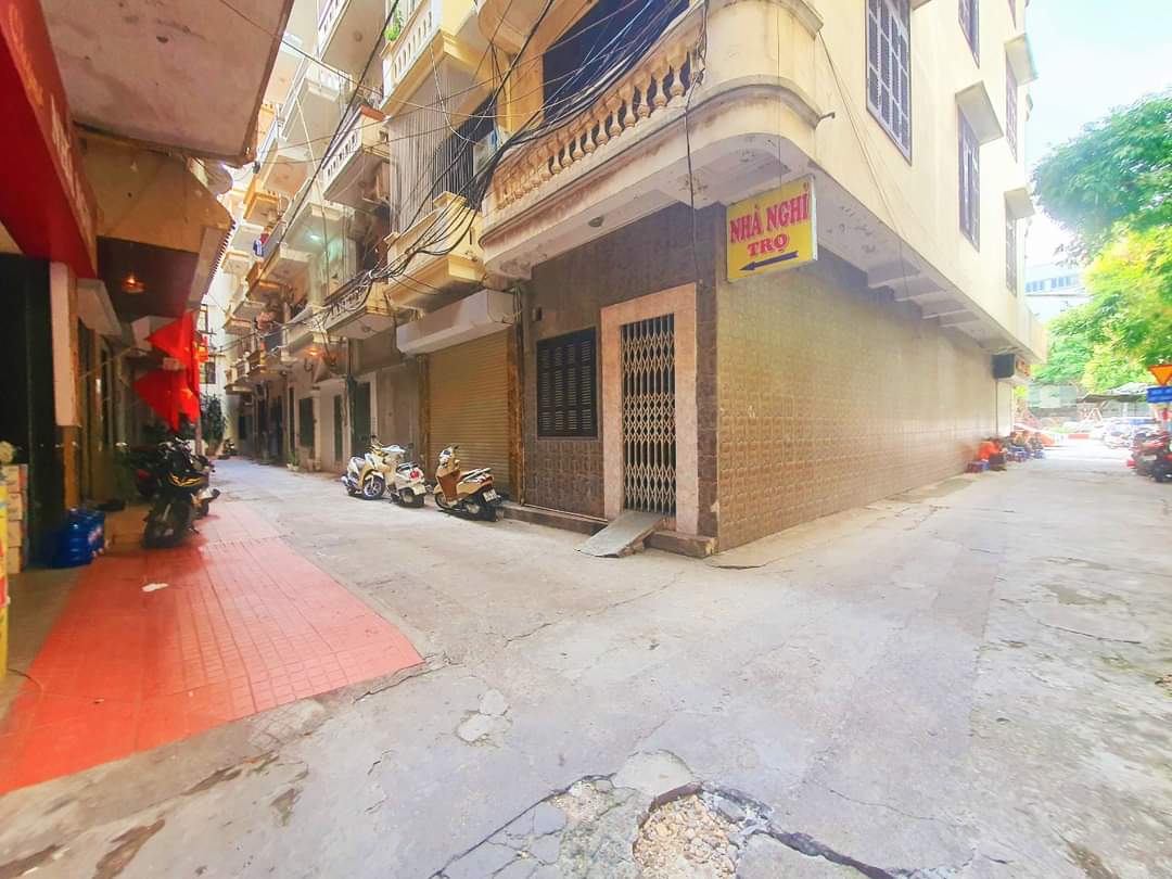 CÓ 102 ! hoàng quốc việt cầu giấy PL 4T Ô TÔ đỗ ngõ thông >10 tỷ 46m.