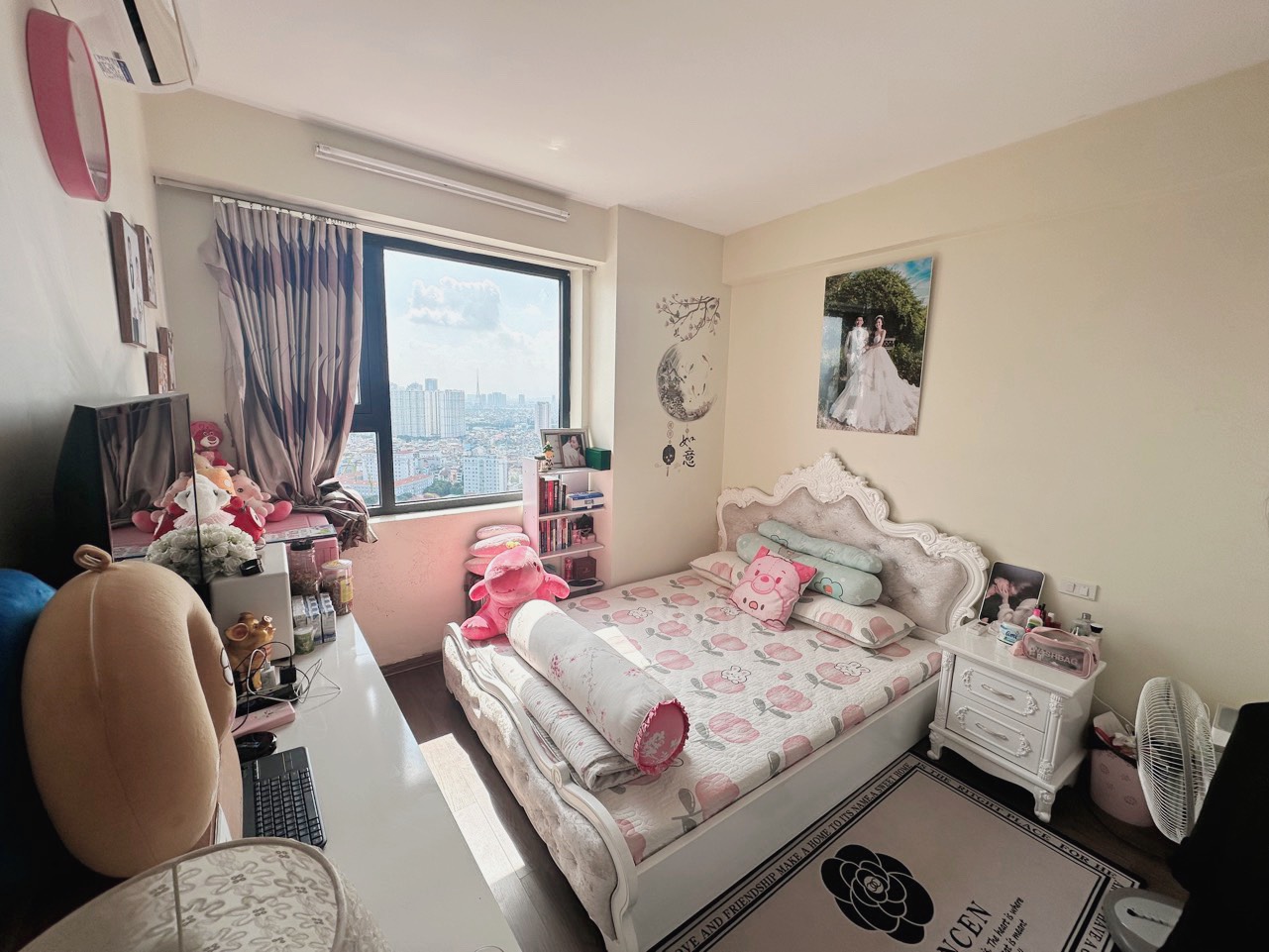 Chính chủ Cần bán căn hộ như trong hình, full nội thất.