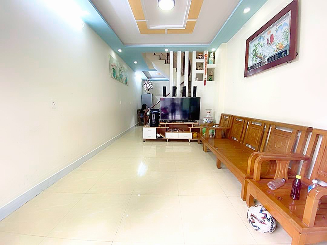 Bán nhà ngõ 9 Trung Hành ngay Lê Hồng Phong, 40m 3 tầng GIÁ 2.1 tỉ