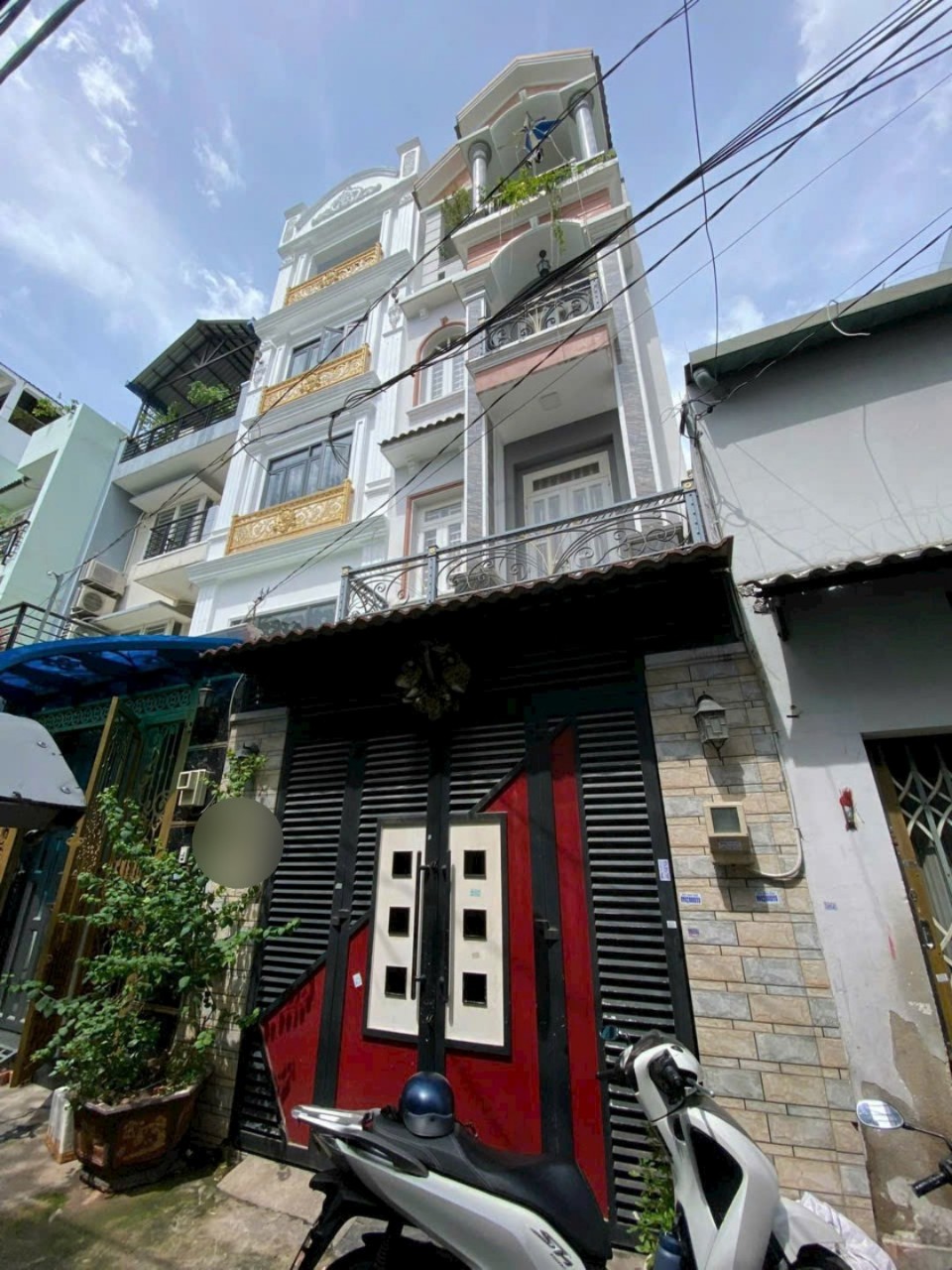 Bán nhà đường Bình Trị Đông Bình Tân 4x13 đúc 4 tầng đẹp như mới hẻm xe hơi thông gần chợ Lê Văn Qưới giá 5ty hơn.