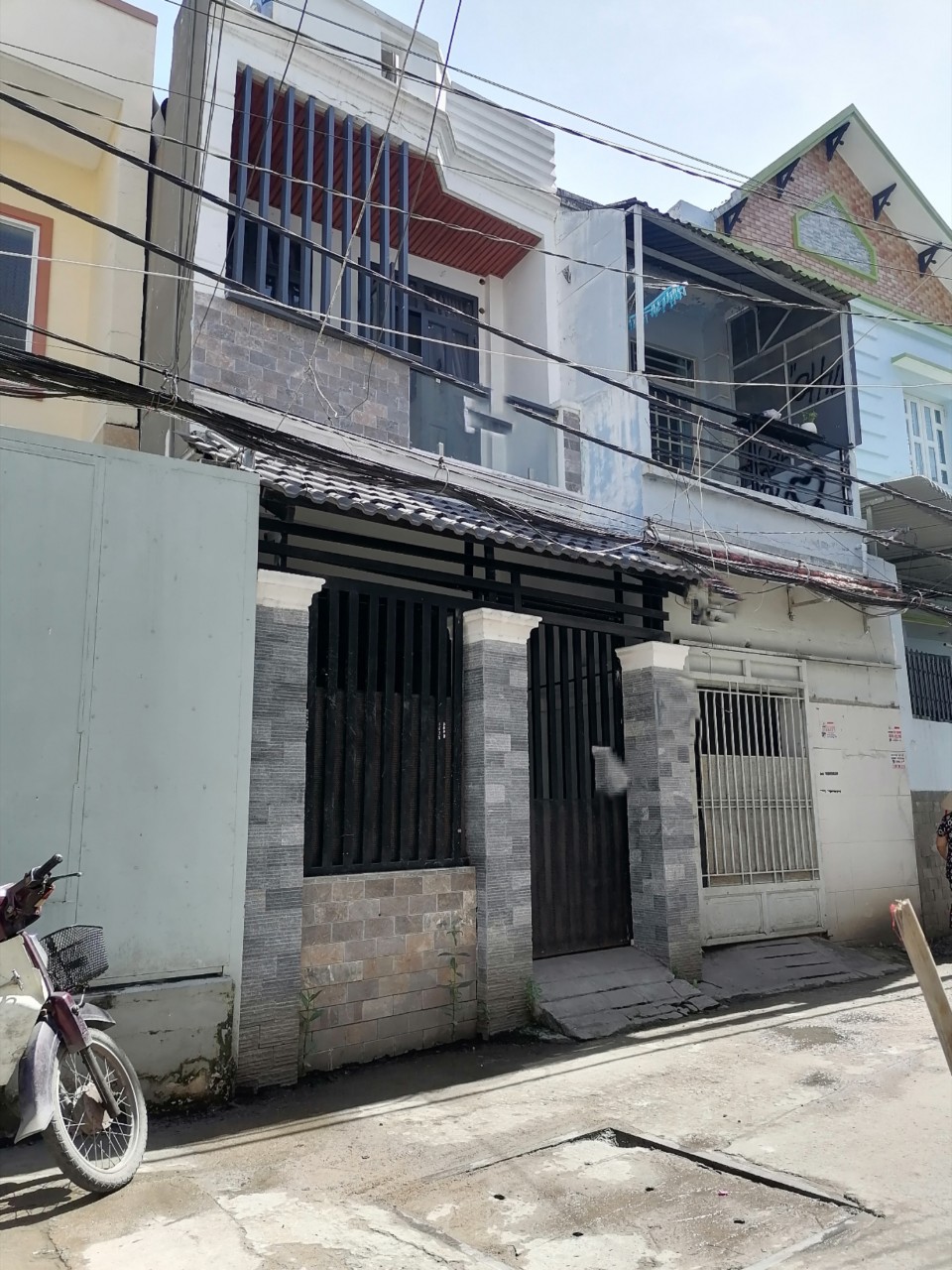 BÁN NHÀ 1 LẦU HẺM XE HƠI 1942 ĐƯỜNG HUỲNH TẤN PHÁT THỊ TRẤN NHÀ BÈ