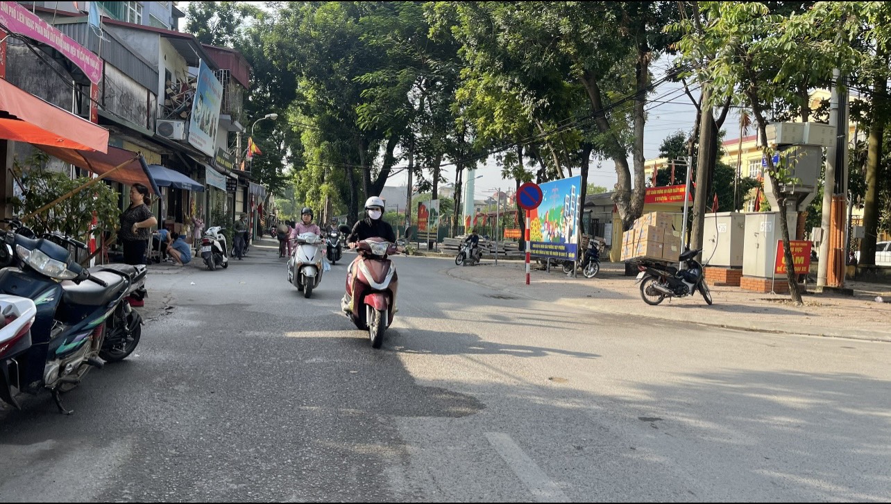 Bán Đất, Thụy Phương, Bắc Từ Liêm, Sát Bãi Gửi Ô Tô.60m2, MT 5 m 3.8 Tỷ.