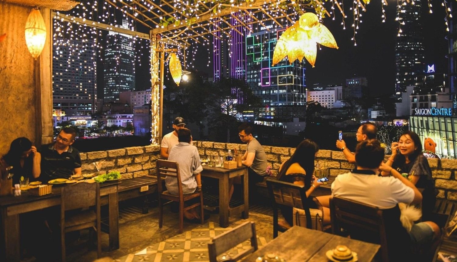 Cho Thuê 2 Tầng Sân Thượng Mặt Tiền Lê Lợi, DTSD 400m2, Kinh Doanh Tự Do, Giá 85tr