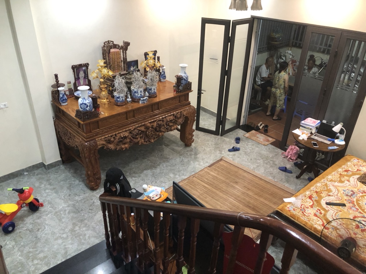 Sốc khó tin Nhưng là thật giá 1tỷ 560 Sở hữu nhà 82m tại Phụng Châu , giáp Hà Đông Nhà đẹp ,tự xây , tiện ích