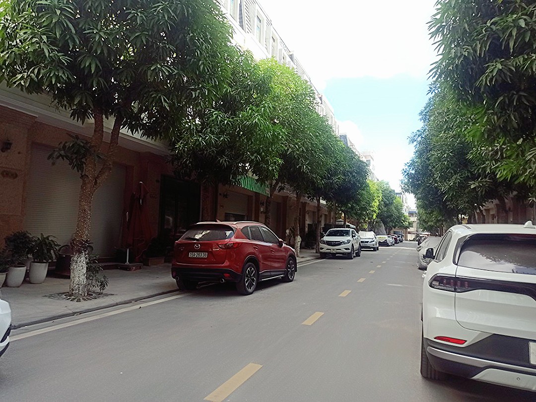 Bán nhà liền kề Hoàng Huy Mall, 79m 4 tầng GIÁ 9.2 tỉ vị trí tuyến 2 cực đẹp