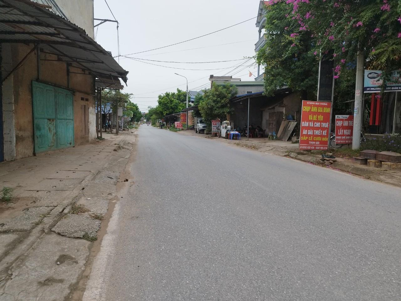 (CỰC HIẾM) Lô đất duy nhất có ki ốt đang kinh doanh ngay gần ngã tư vành đai V trên mặt đường Lí Nam Đế TP phổ yên 125m