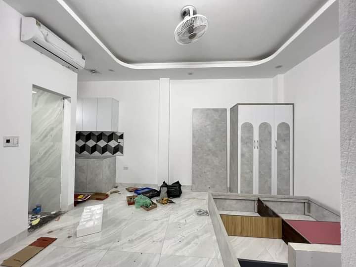 Yên Lạc, Hai Bà Trưng 69m2, 7 tầng, giá hơn 15 tỷ