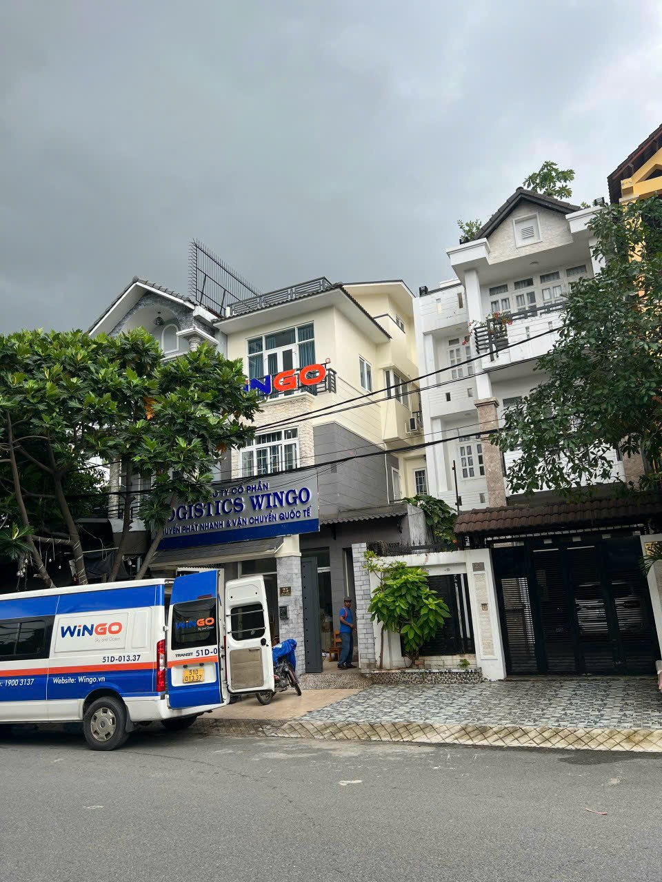 Bán nhà đường 35 Hiệp Bình Chánh Thủ Đức. 10m x 24m, giá 13 tỷ