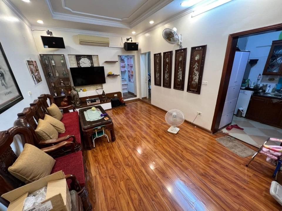 Bán nhà tập thể phố Kim Ngưu,60m2, 2N1VS, full đồ, giá 1,95 tỷ