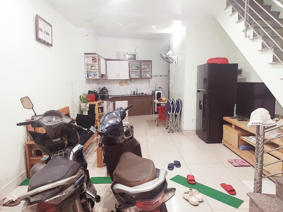 Bán nhà ngõ 66 Trung Hành, 40m 2 tầng GIÁ 1.5 tỉ độc lập