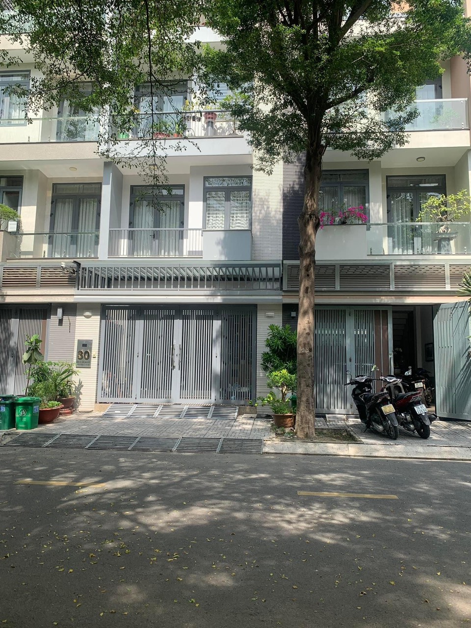 NHÀ ĐẸP 5 TẦNG MẶT TIỀN KDC JAMONA CITY - ĐỐI DIỆN CÔNG VIÊN - 2 LỚP BẢO VỆ 24/7, P. BÌNH THUẬN, Q7