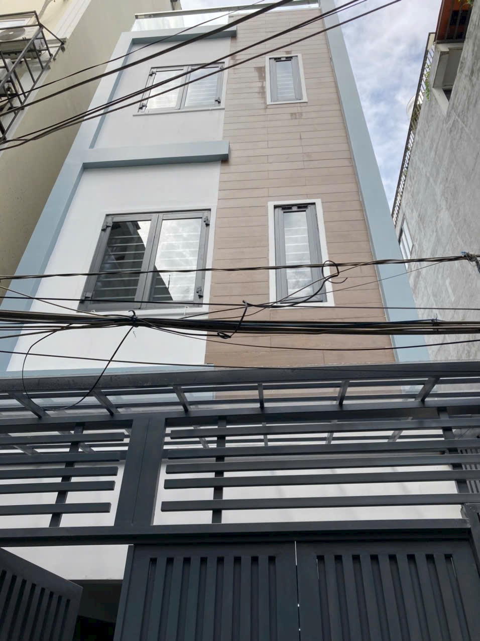 Bán nhà mới đướng Bình Giã gần Cộng Hòa Tân Bình nhà mới đúc BTCT trệt 3 lầu làm căn hộ dịch vụ.