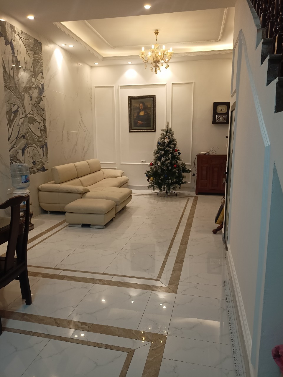 Chính chủ cho thuê nhà tại số 8 ngõ 285 Đội Cấn, Ba Đình, Hà Nội.