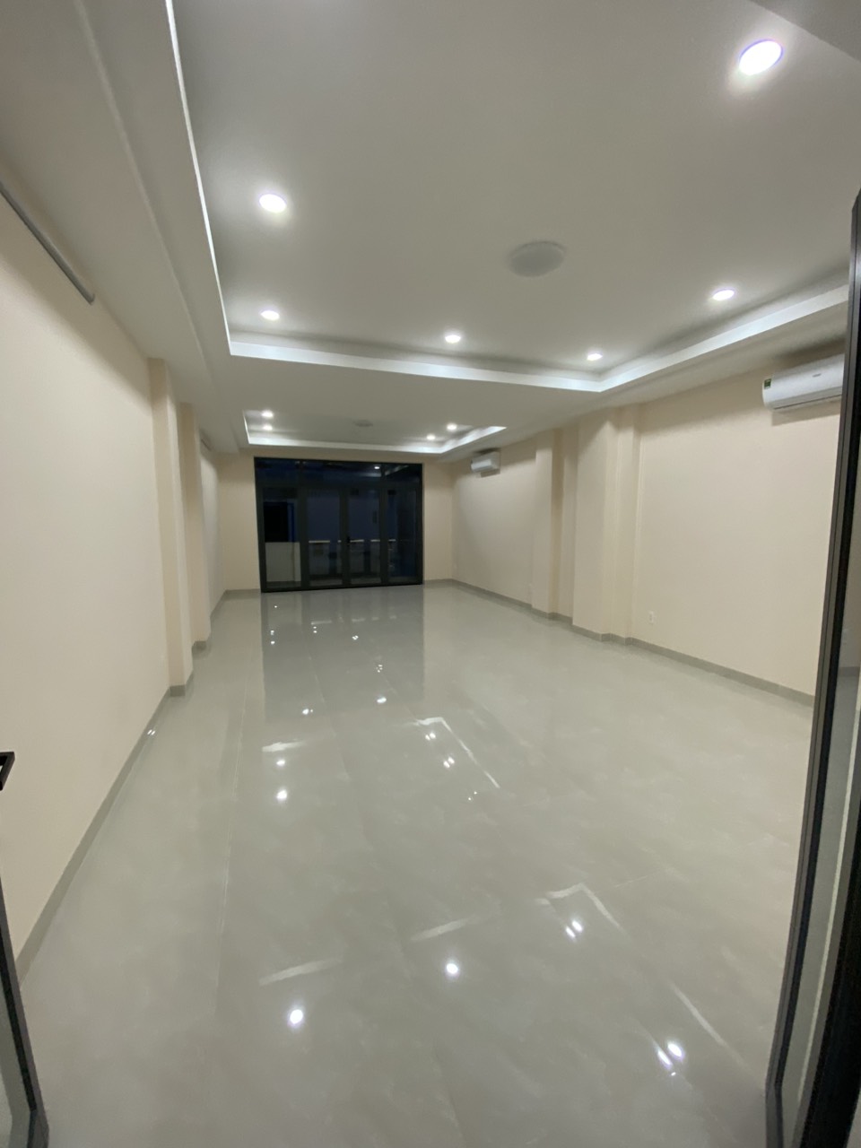 Cho thuê nhà nguyên căn, mới xây tại Quận 2 thích hợp cho thuê văn phòng, để ở,…