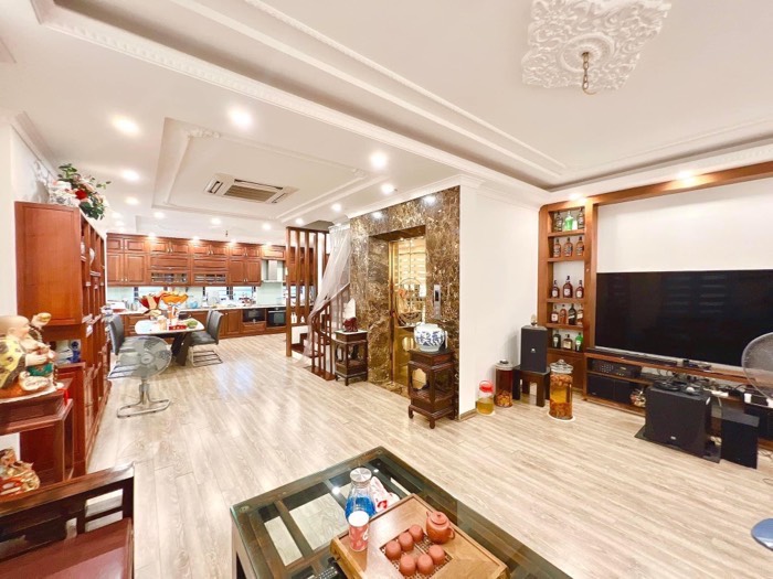 Nhà 6 tầng cực đẹp phố Trần Duy Hưng, 75m2, thang máy