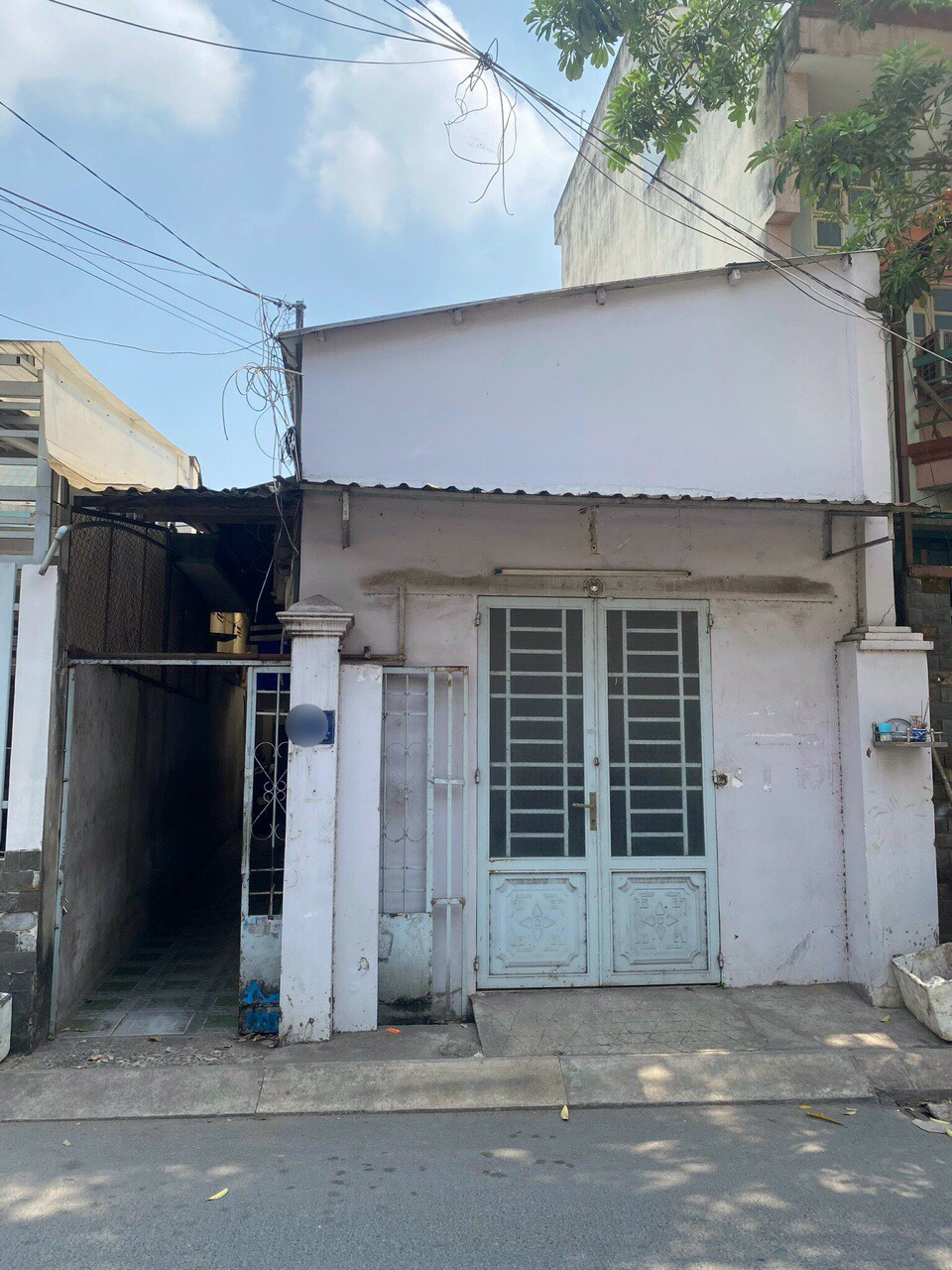 Bán lô đất có sẵn 5 phòng trọ. MT đường, P. Linh Trung, 90 m² giá 8 tỷ TL