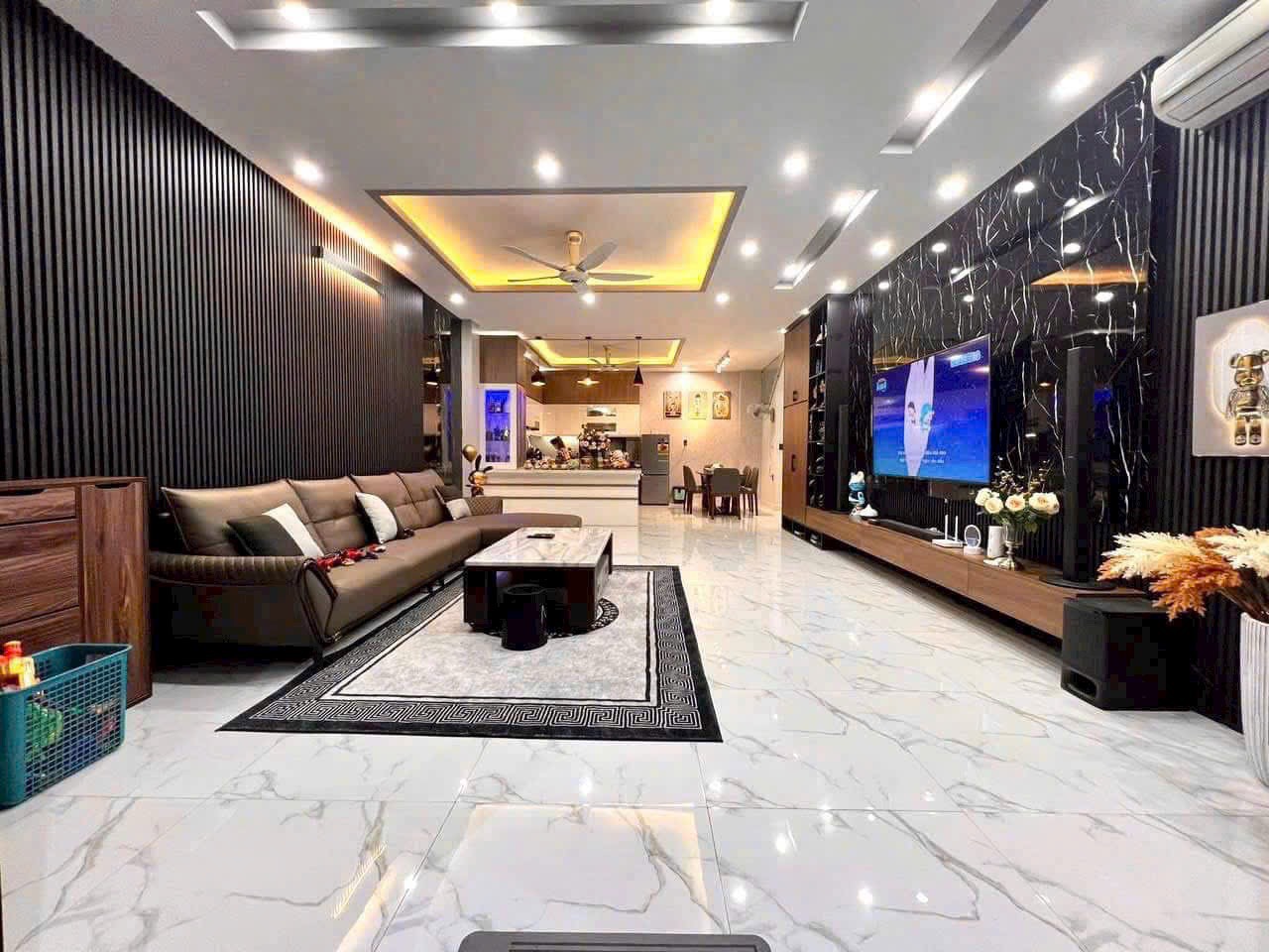 Bán nhà 3 tầng 88m2 ngay Tô Hiệu, Lê Chân, Hải Phòng. Giá: 4,79 tỷ