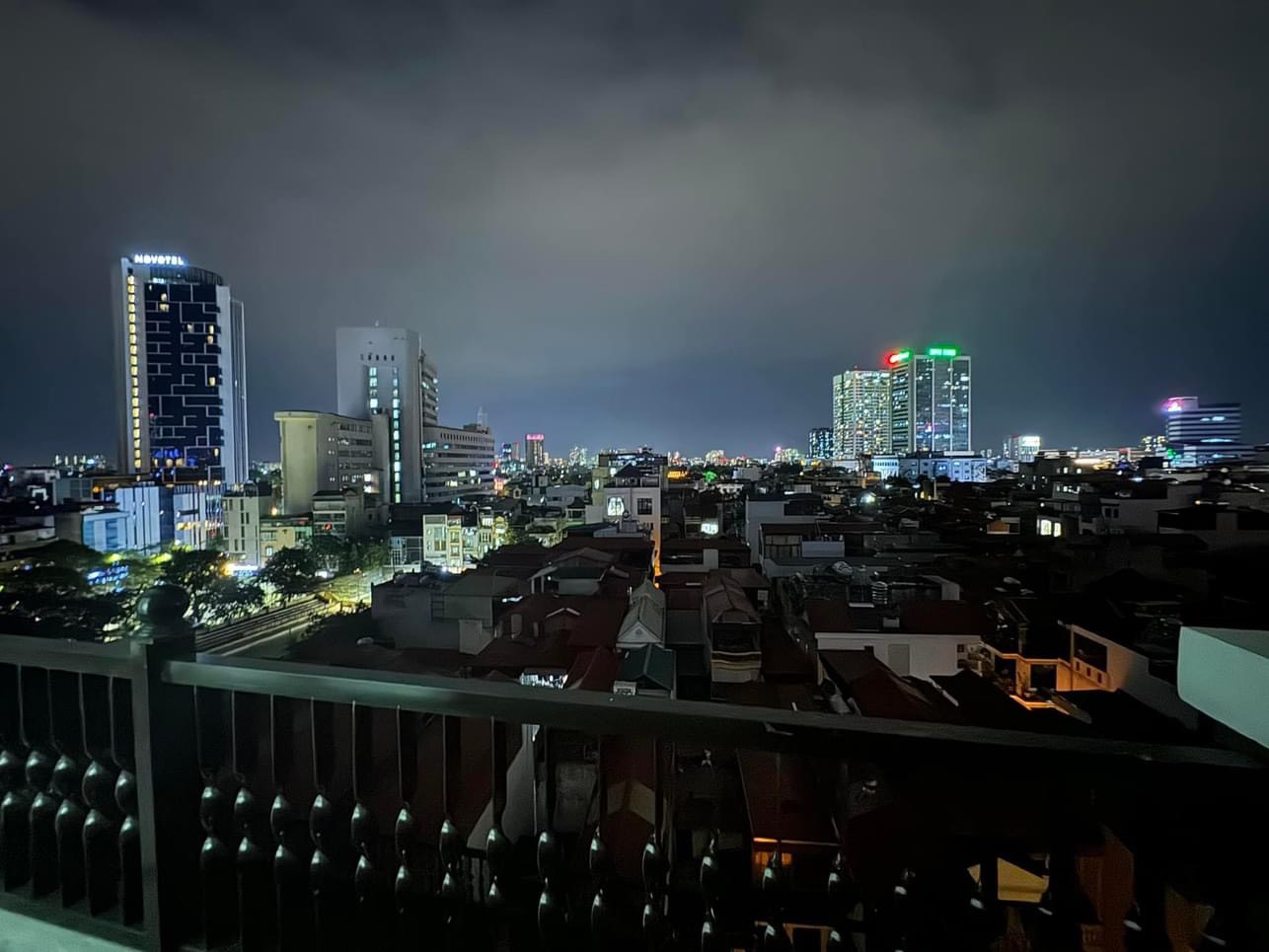 Siêu tòa nhà văn phòng 10T mới tinh phố Thái Hà, oto tránh, 225m2 giá 63 tỷ