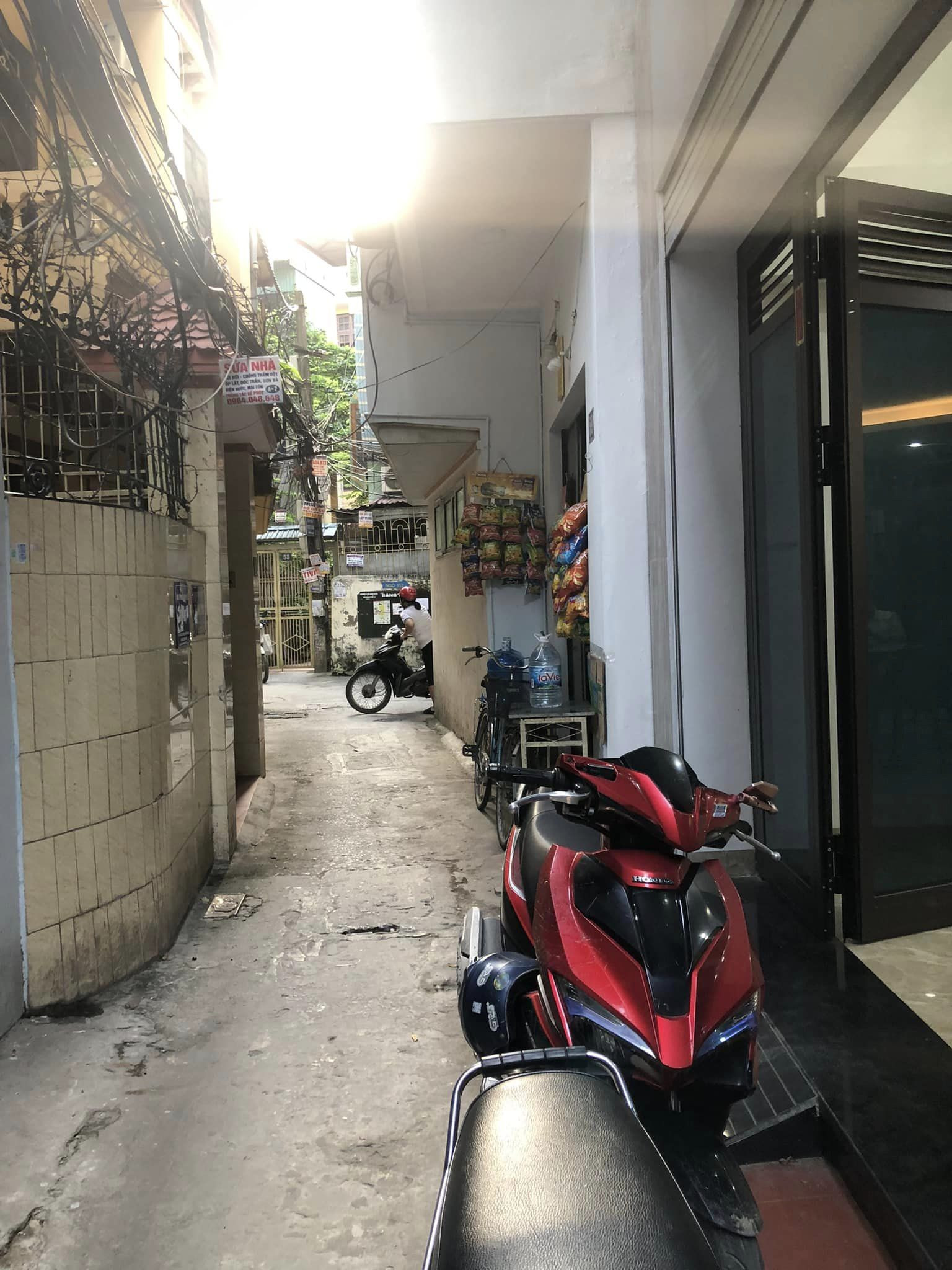 Bán Nhà Đống Đa -Hào Nam Nhà Mới gần oto Thang máy DT60m/6 Tầng Giá Chào bán 6,5 TỷTỷ