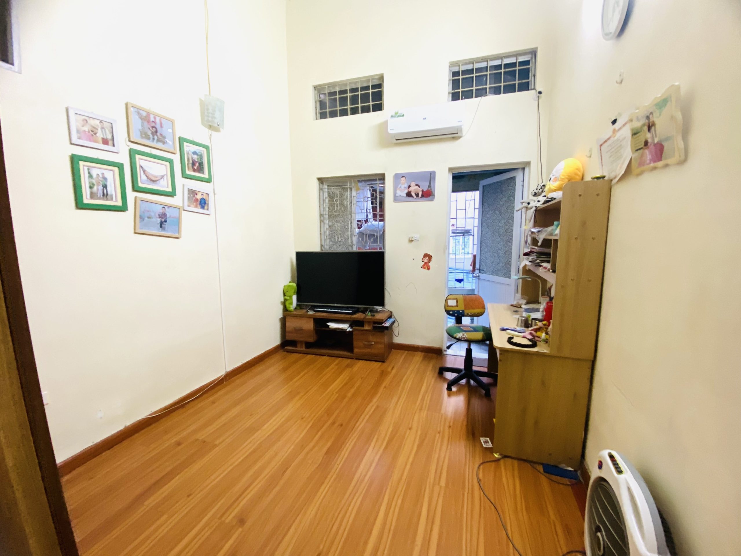 Bán Nhà Vừa Rẻ Vừa Đẹp ngõ Chợ Khâm Thiên 2,15 tỷ DT 20mx3T, Sđcc