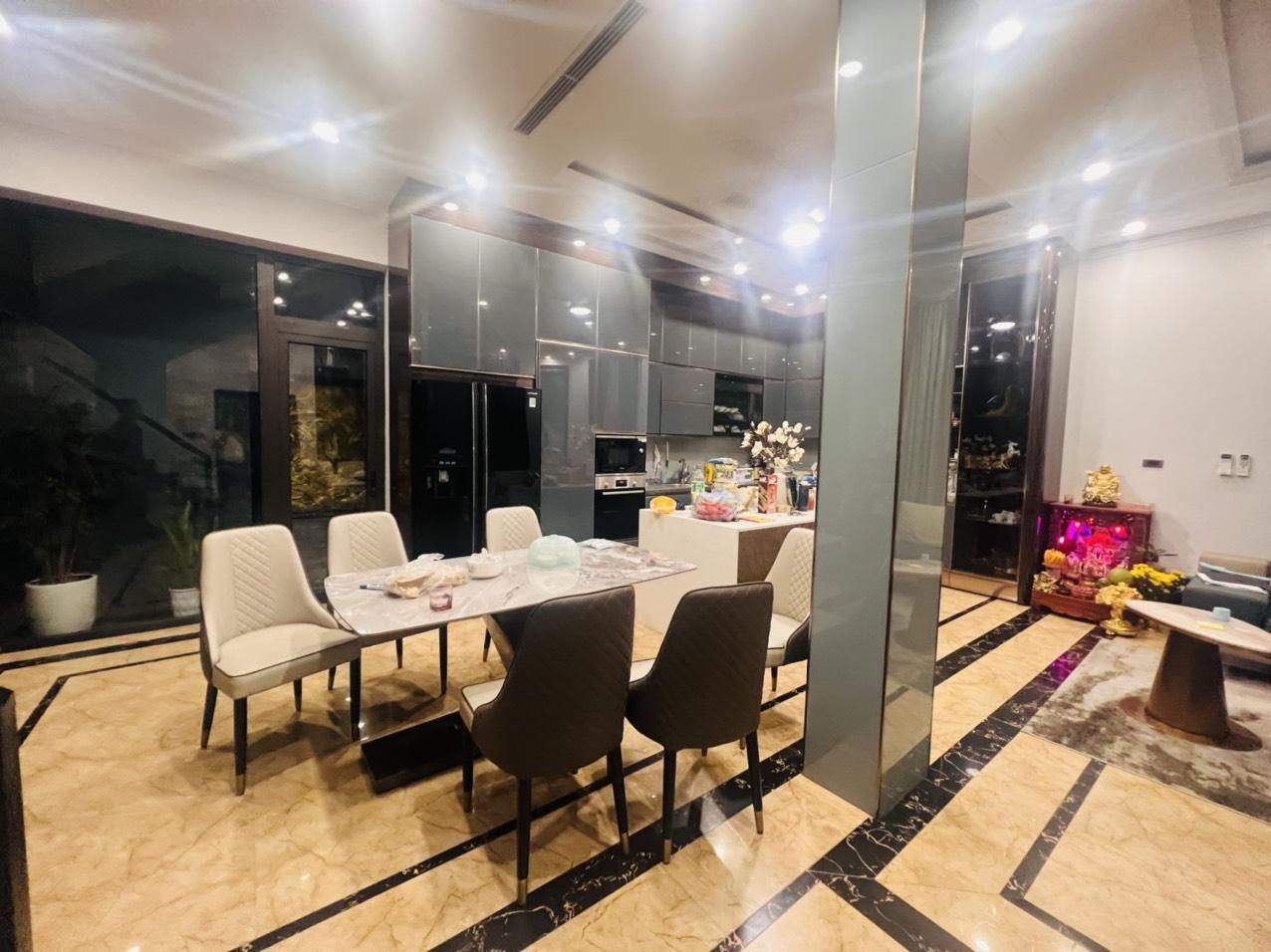 Chủ cần bán 140m2x3T,6m MT, Mặt phố Bùi Quốc Khái, Bằng Liệt,Hoàng Mai