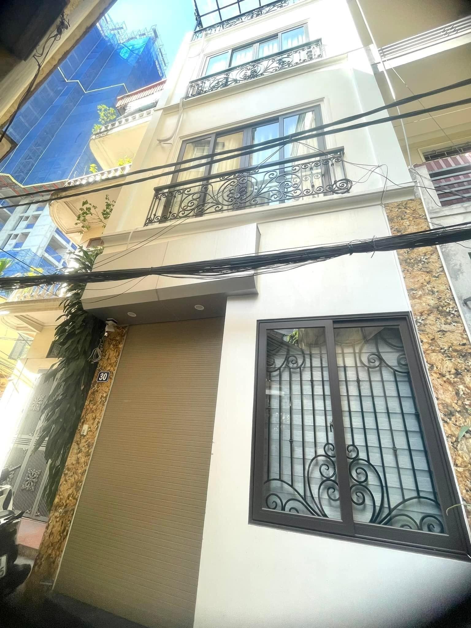 Bán Nhà Đống Đa Thịnh Quang Nhà đẹp Tặng Nội Thất ngõ rộng DT50m/4 tầng Giá 7,3 Tỷ