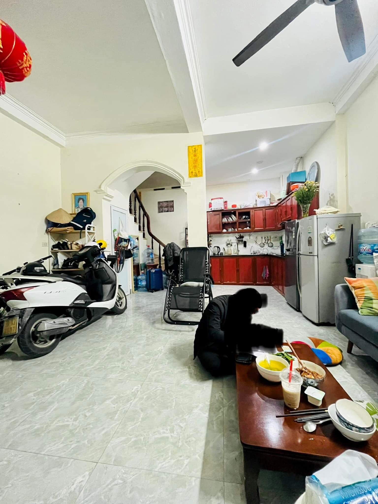 HIẾM CẦN BÁN NHÀ THỤY KHUÊ, 36M*3 TẦNG, MẶT TIỀN 5M, GẦN PHỐ, GIÁ 3,5 TỶ CÓ THƯƠNG LƯỢNG