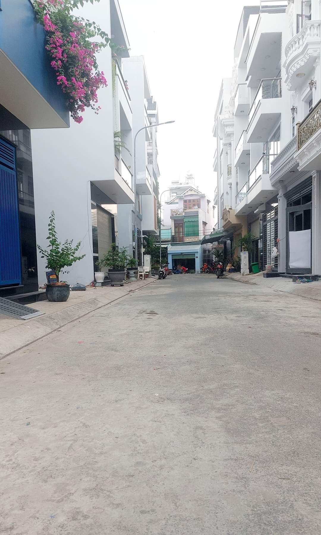 BÁN NHÀ MỚI HẺM XE TẢI - HỒ VĂN LONG - KHU DÂN CƯ MỚI - HƠN 100M2 - 3 TẦNG - NHỈNH 4 TỶ - GỌI NGAY : 090.314.9262