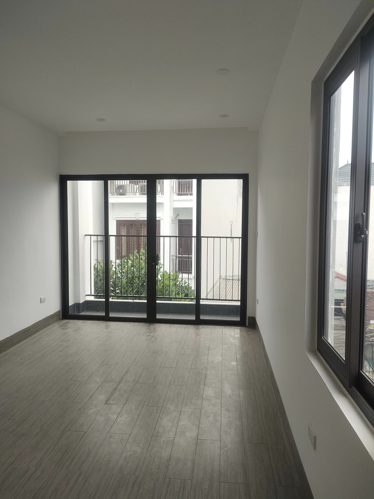 NHÀ MỚI ĐÓN TẾT - LA PHÙ 32M2 - 2,8 TỶ - NGÕ NÔNG LÔ GÓC GẦN CHỢ TRƯỜNG, GẦN PHỐ