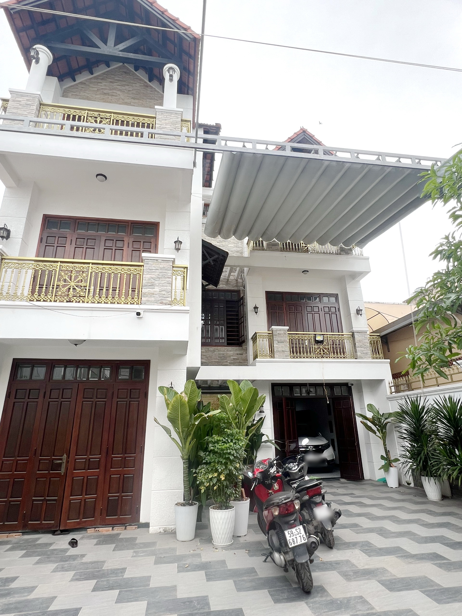 Biệt thự mới 4 tầng đường xe tải Bình Hưng - Bình Chánh. Giá 16 tỷ TL