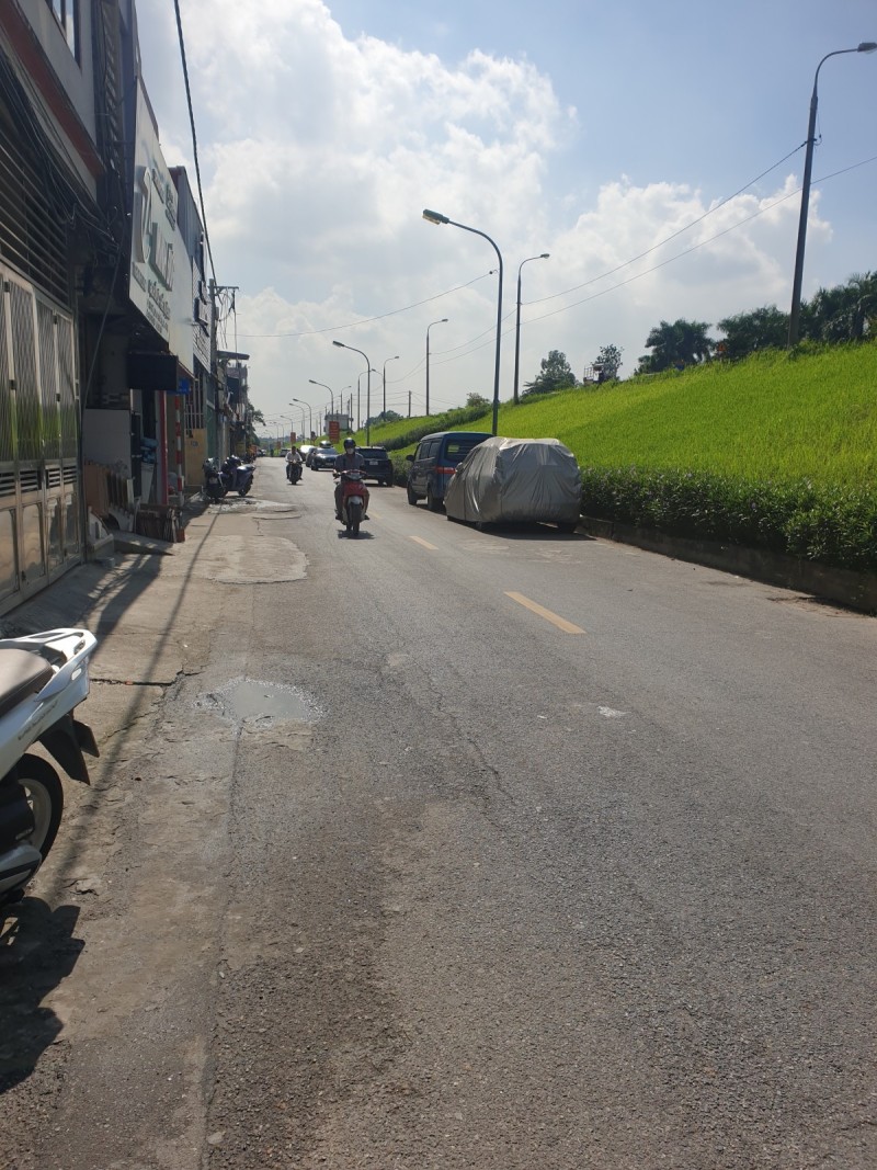 MẶT PHỐ LÂM DU ĐƯỜNG RỘNG THÊNH THANG - THANG MÁY - KINH DOANH/ Ở RẤT ĐẸP MẶT TRƯỚC NHÀ THOÁNG VĨNH VIỄN