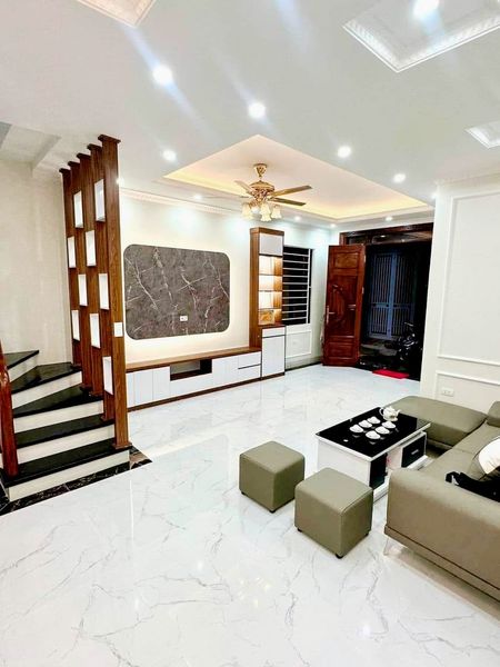 NHÀ MỚI 5 TẦNG QUẬN TÂY HỒ - 10M RA ÔTÔ RA MẶT PHỐ - DT:40M2 MT:3.5M GỒM 3 PHÒNG NGỦ - GIÁ: 4.95 TỶ