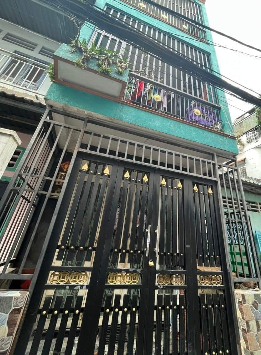 BÁN NHÀ - QUẬN 11 - LẠC LONG QUÂN - SÁT MẶT TIỀN - GIÁP ĐẦM SEN - 40M2 - 3 TẦNG BTCT